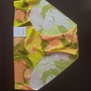 Auden..bikini invisible edge